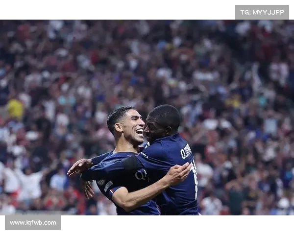 巴黎圣日耳曼在年法国甲级联赛中VAR技术应用引发讨论，裁判判罚更公正。